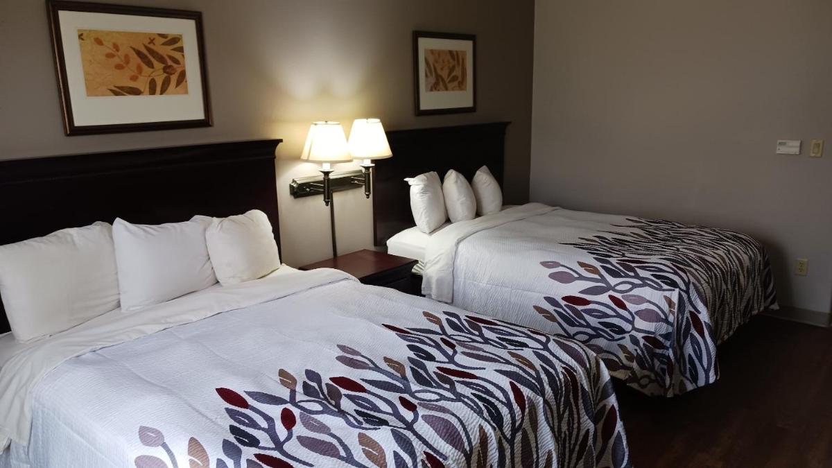 Red Roof Inn & Suites Midland - Housity