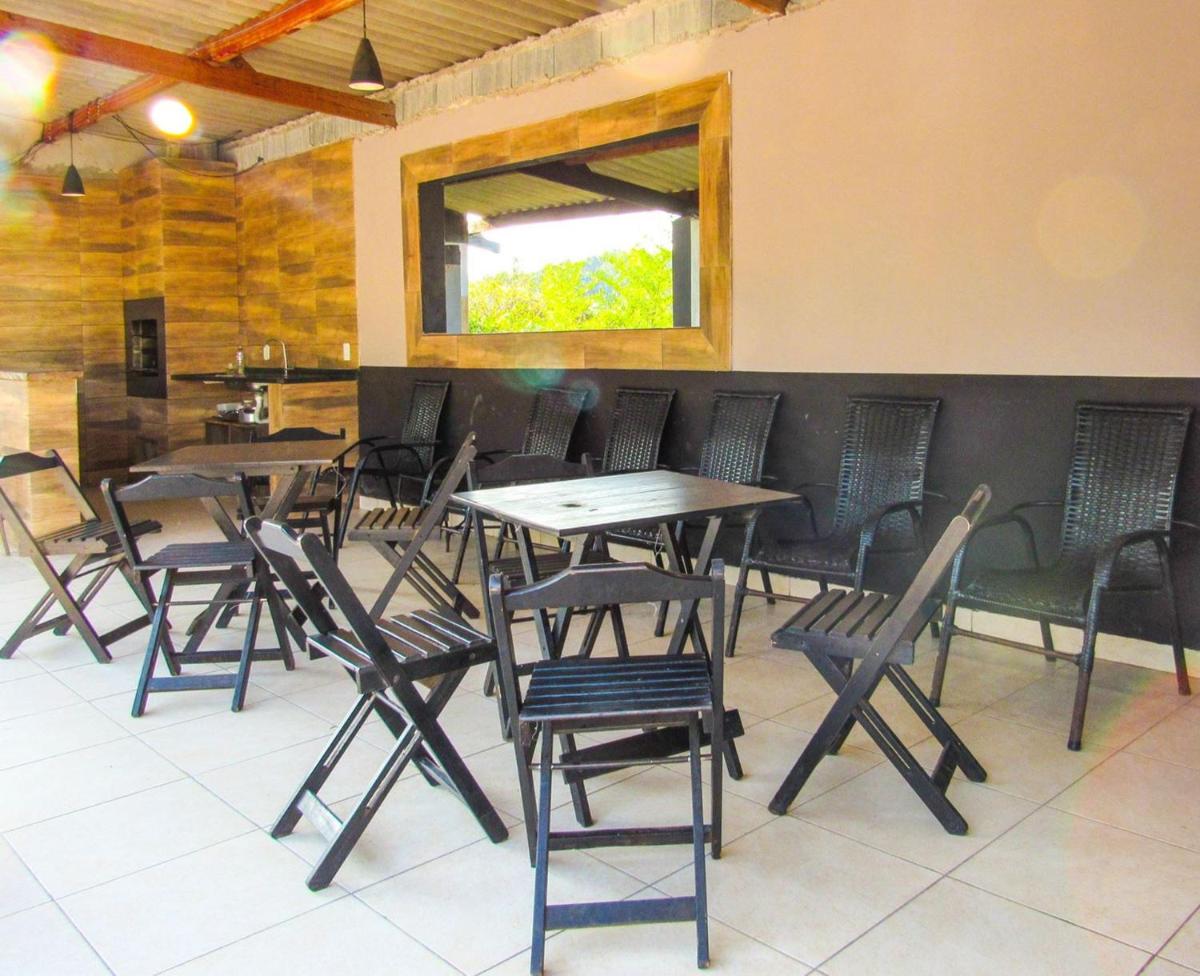 Bela chacara c piscina e natureza, Santa Isabel SP - Housity