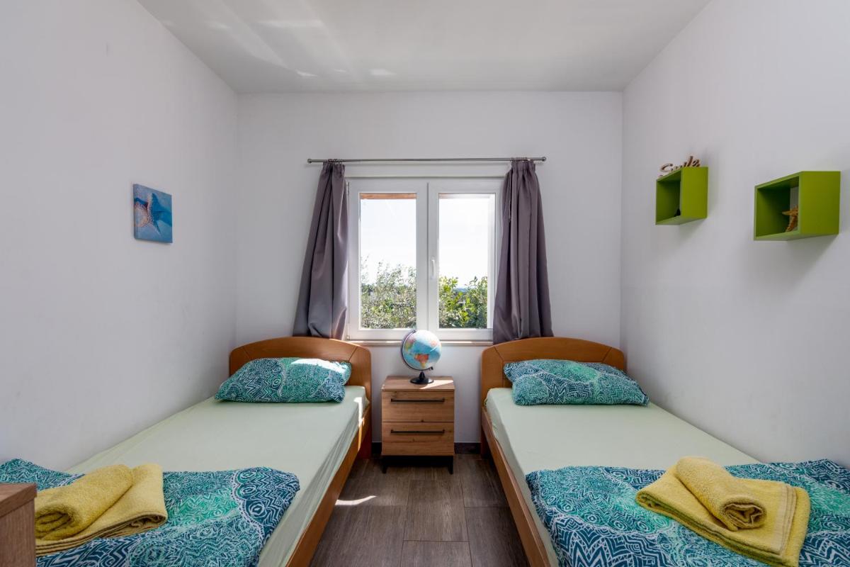 Suitetrails - Family friendly house with a swimming pool Pomer, Medulin - 19050