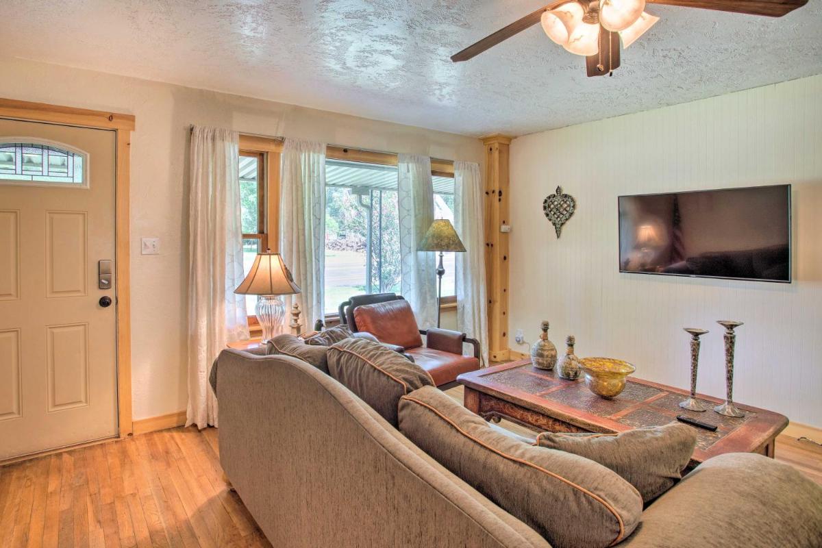 Well-Appointed Fruita Townhome Hike and Bike Nearby - Housity