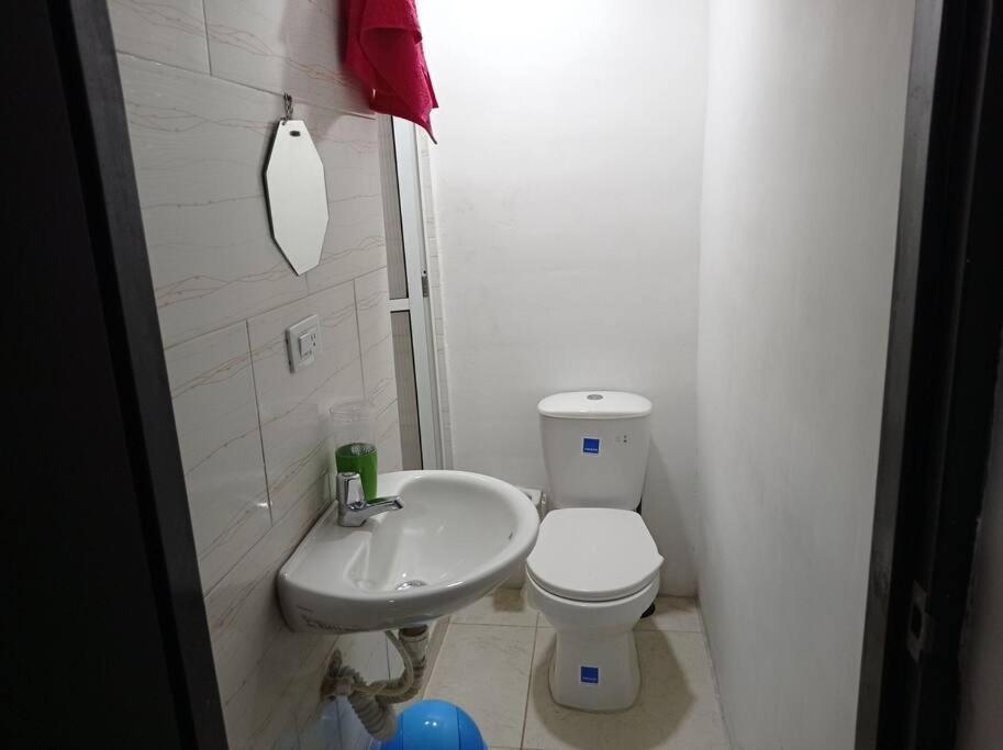 Apartamento de 2 habitaciones cerca a avenida - Housity