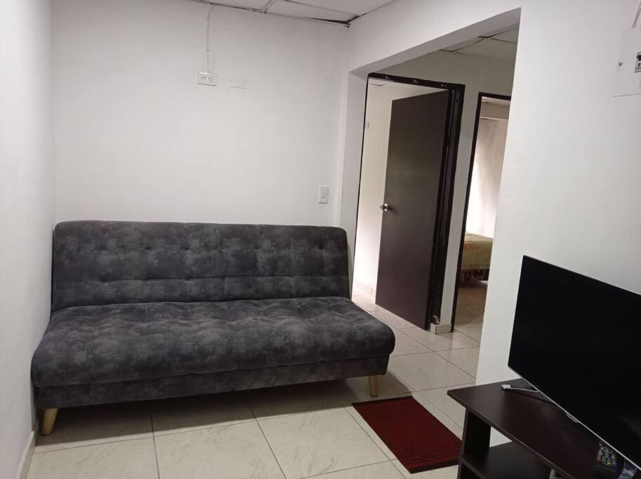 Apartamento de 2 habitaciones cerca a avenida - Housity