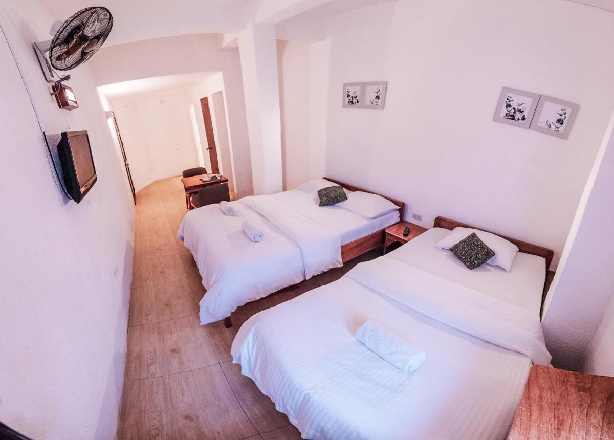Sea Horse Guest House - Housity