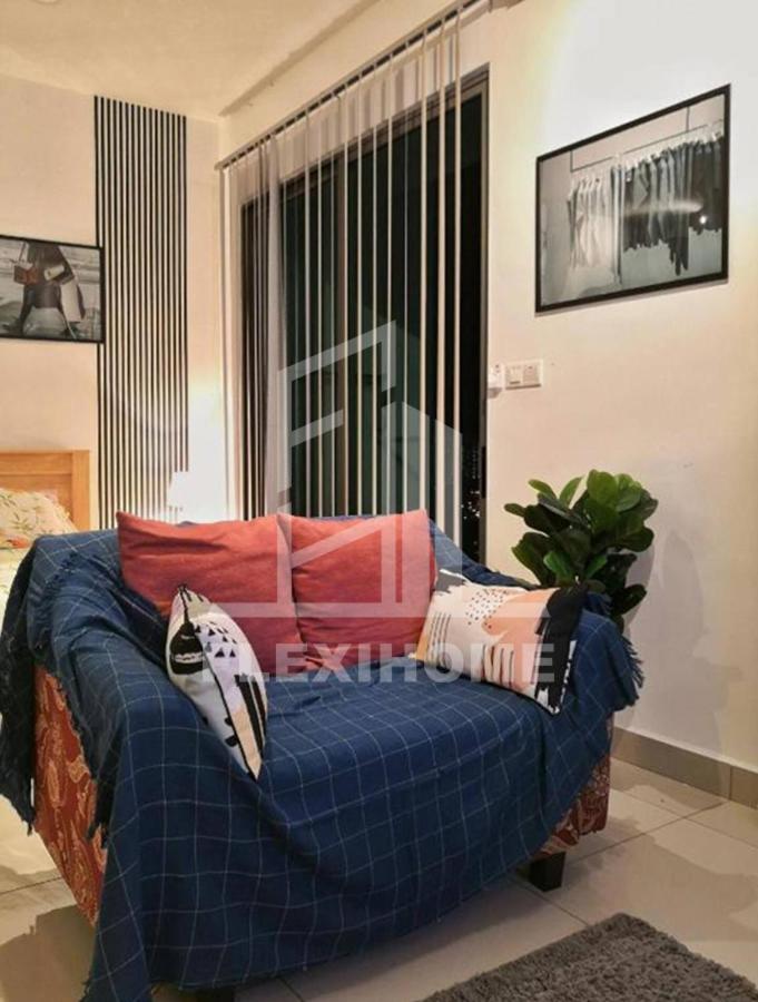 Colour-Theme Designed, Private Studio Home, Cybersquare 27B Cyberjaya, Flexihome-MY - Housity