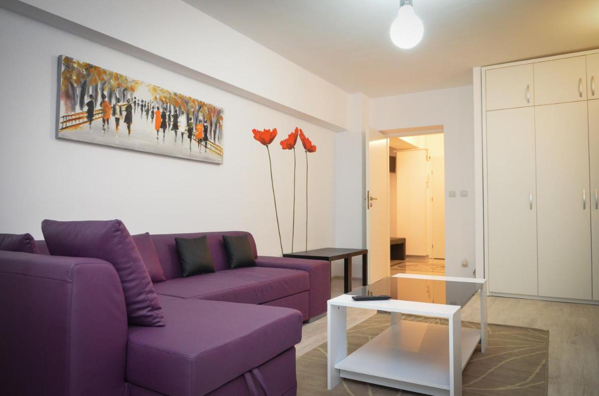 Dracula Adventure Tours Accommodation - Housity