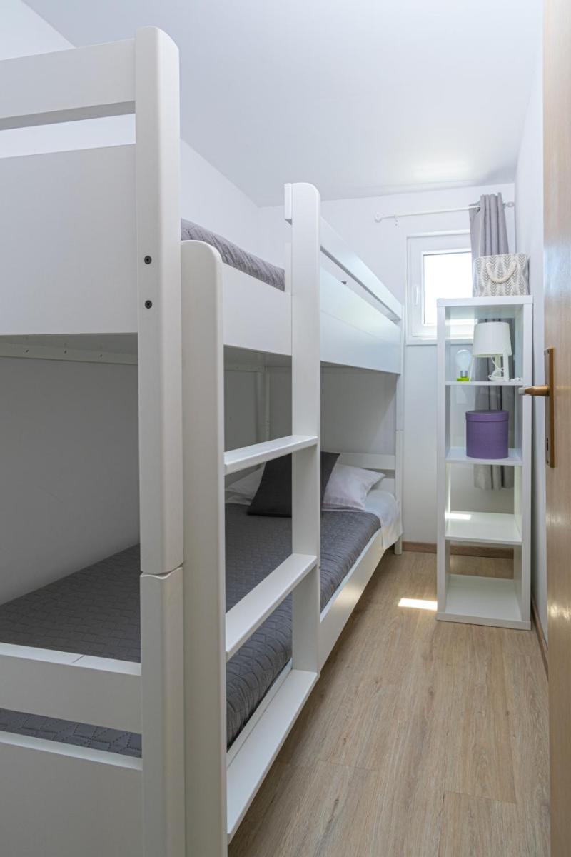 Seaside house for families with children Cove Sveti Ante, Pasman - 19467 - Housity