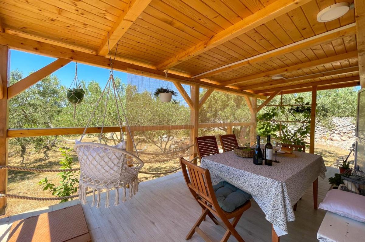 Seaside house for families with children Cove Sveti Ante, Pasman - 19467 - Housity