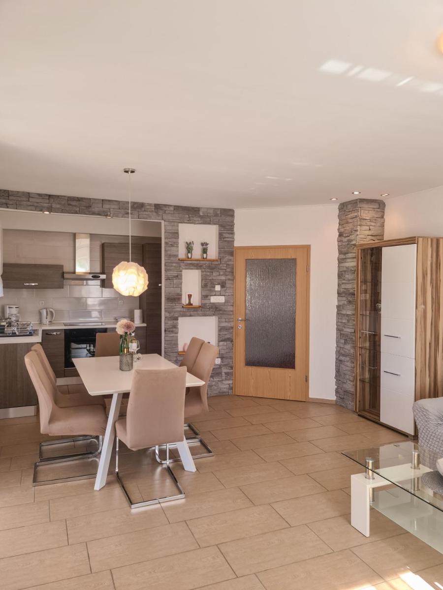 Suitetrails - Apartment Podhum