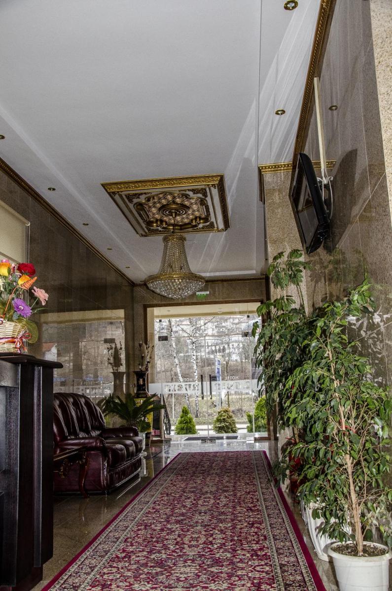 Rubis Hotel - Housity