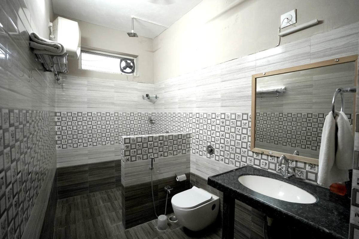 Devendragarh Palace - Luxury Paying Guest House - Housity