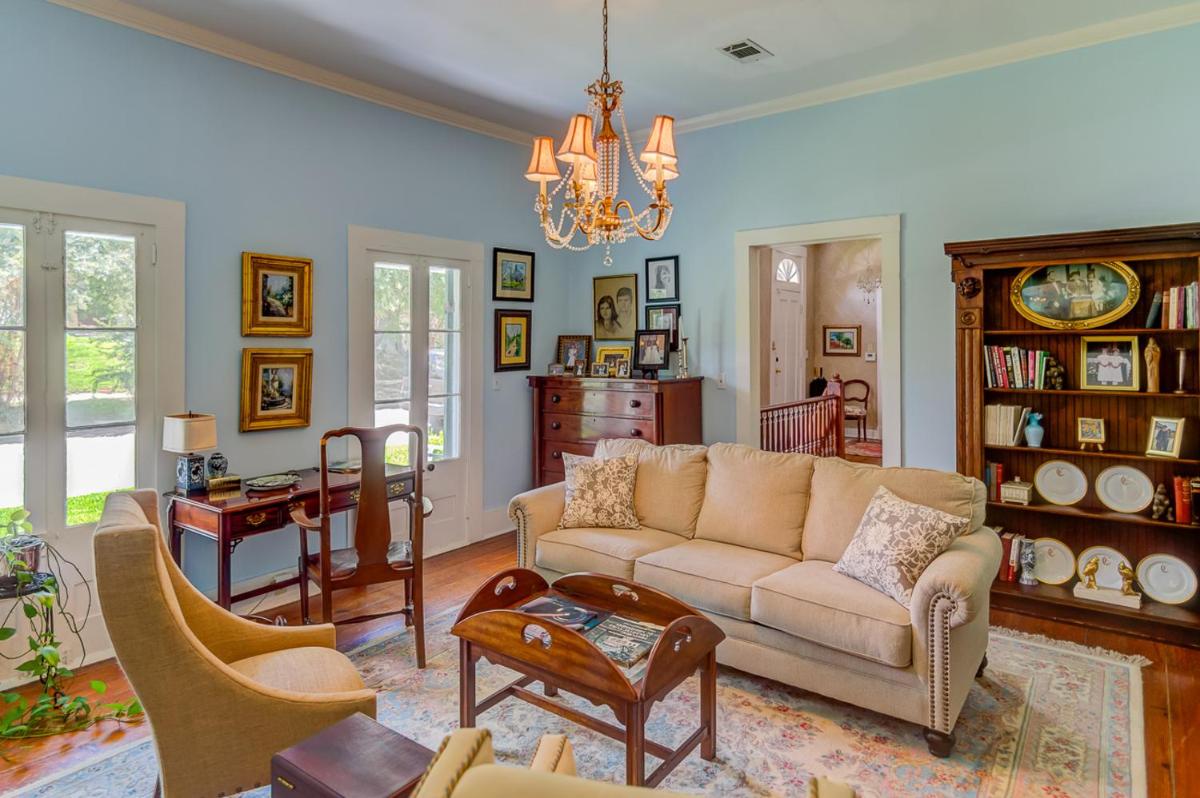 Steele Cottage - Housity