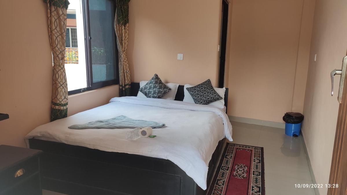 The Eagle Zone - Housity