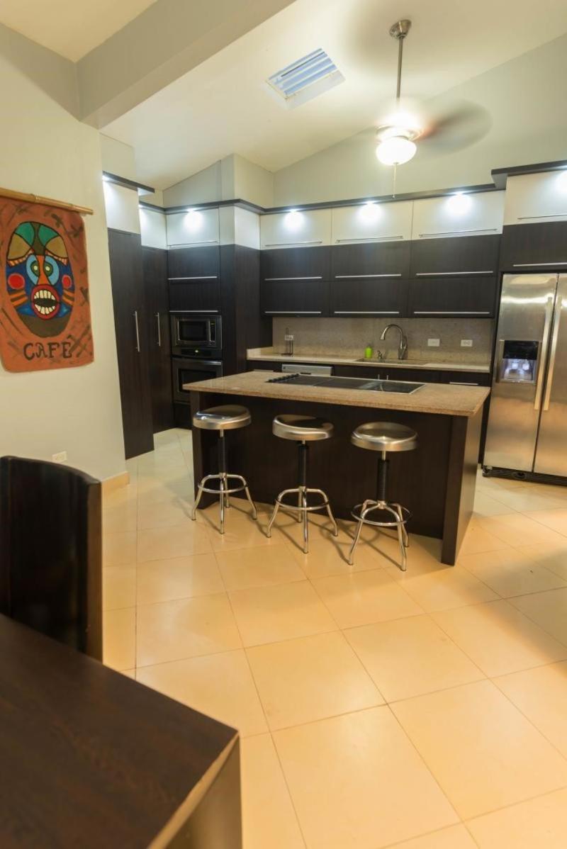 Aguadilla VILLA BONITA, SLEEPS 35 - Housity