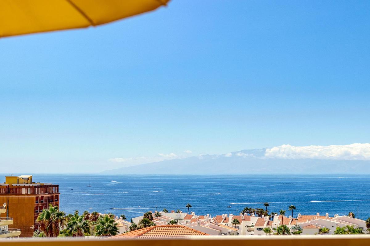 Orlando - Ocean View Apartment in Costa Adeje - Housity