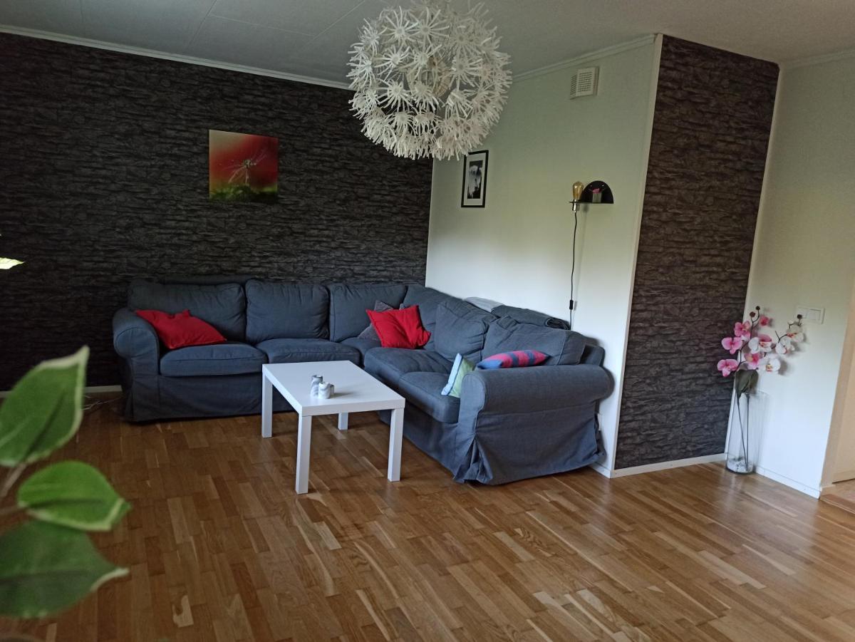 A beautiful room in a quiet townhouse - Housity