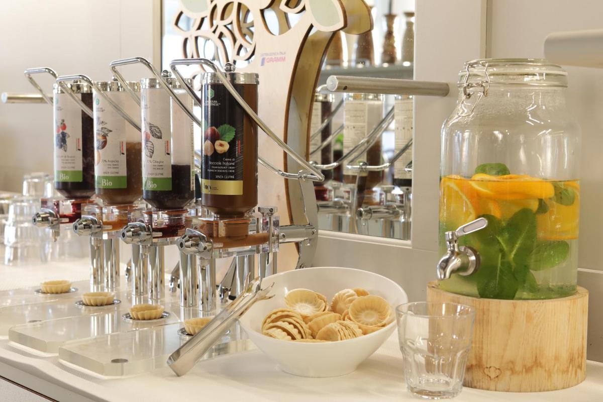 Eco Hotel Benacus - Housity