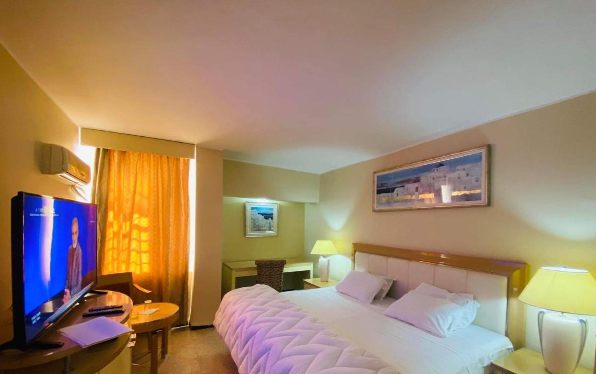 Hotel Antar - Housity