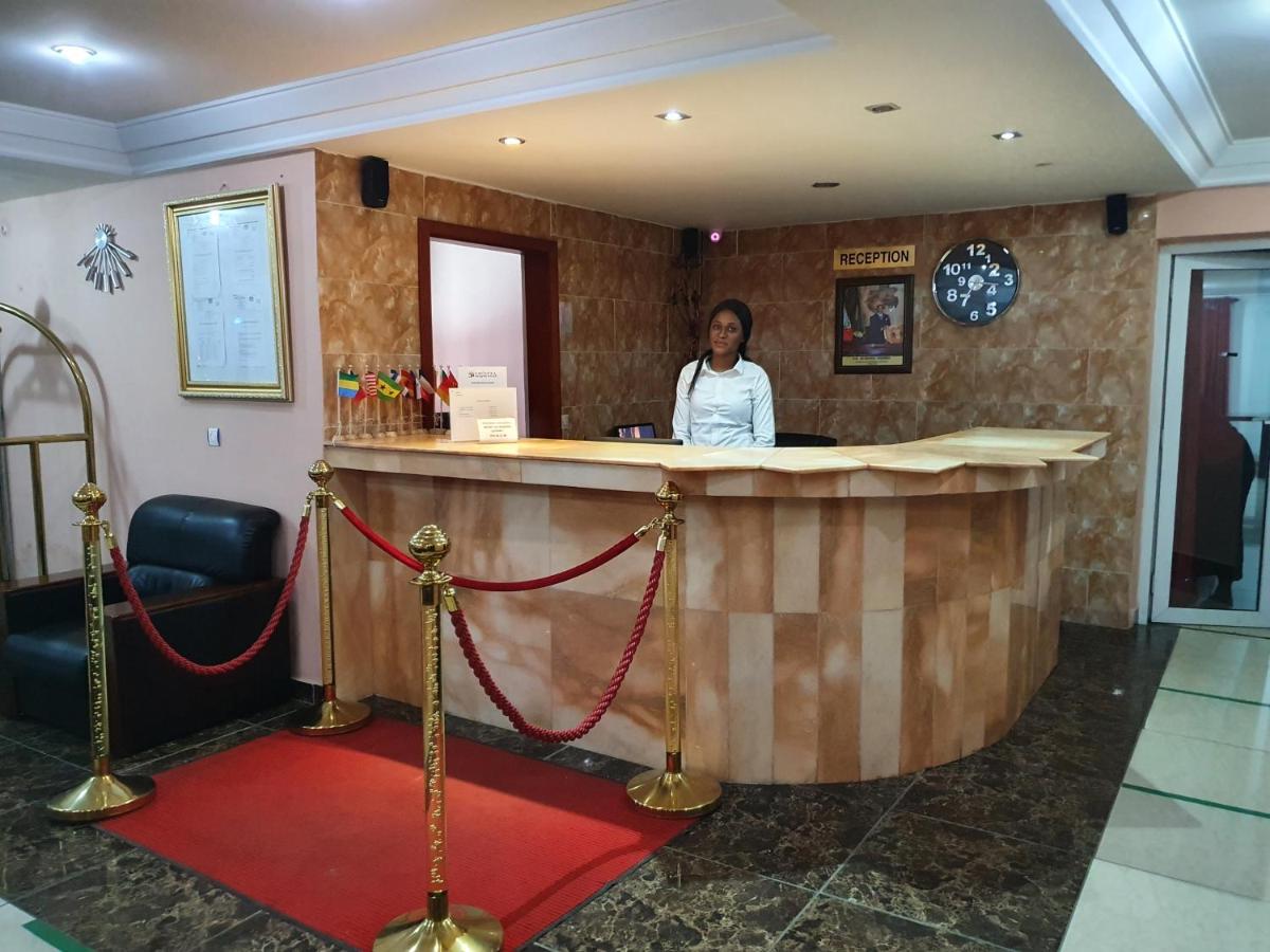 Hotel Impérial - Housity