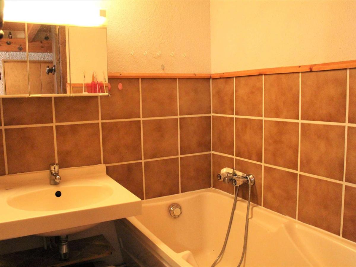 Appartement Vars-Sainte-Marie, 1 pièce, 4 personnes - FR-1-330B-200 - Housity