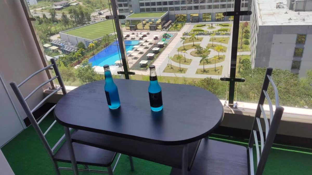 Angeles Clark Sun Valley Condo Good View - Housity