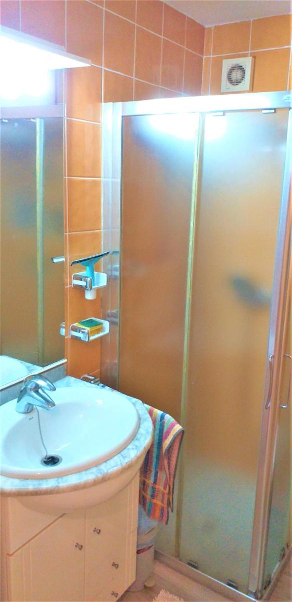 apartment with a large south-facing balcony, sea view and WIFI in Las Americas center - Housity