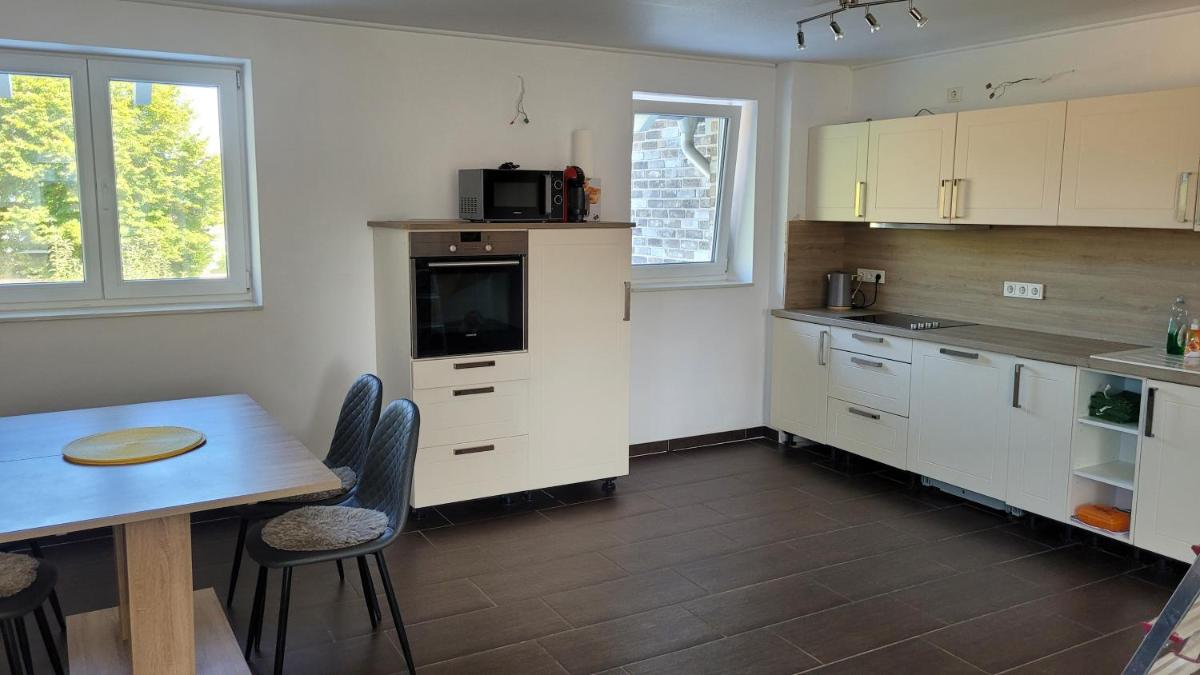 Schöne Maisonette Düren - Housity