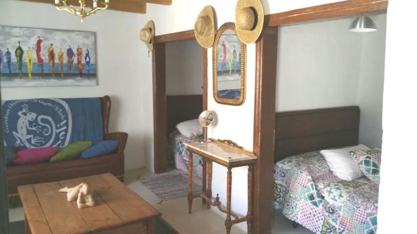 'Mi casita' Típica, Tranquila y Acogedora - Housity