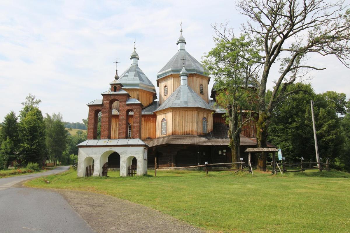 Astroturystyka BYSTRE 2 - Housity