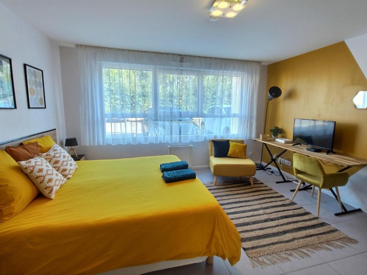 Studio LE JUNGLE - ROISSY CDG - Parc Astérix - PARIS - Housity