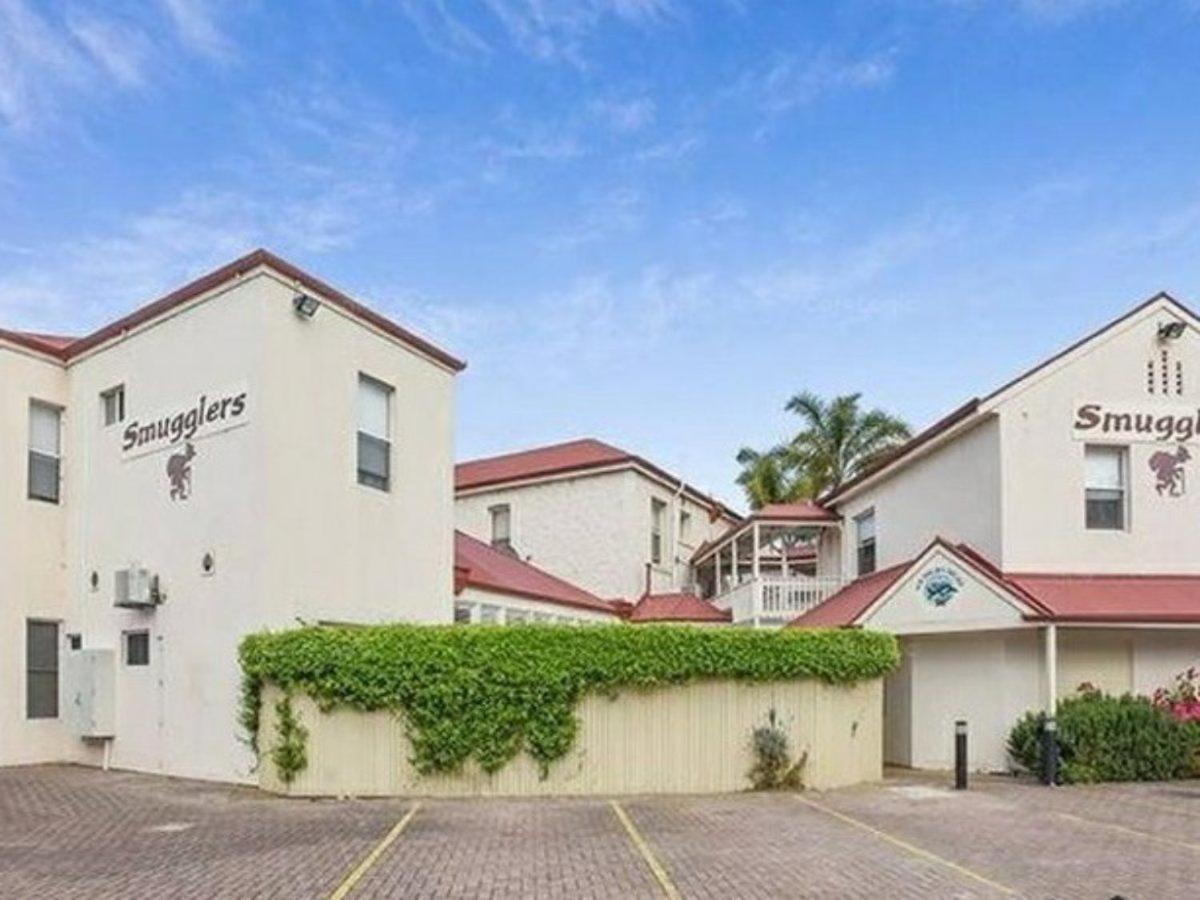 Centrally located Apt 22 - Smugglers Inn - Housity