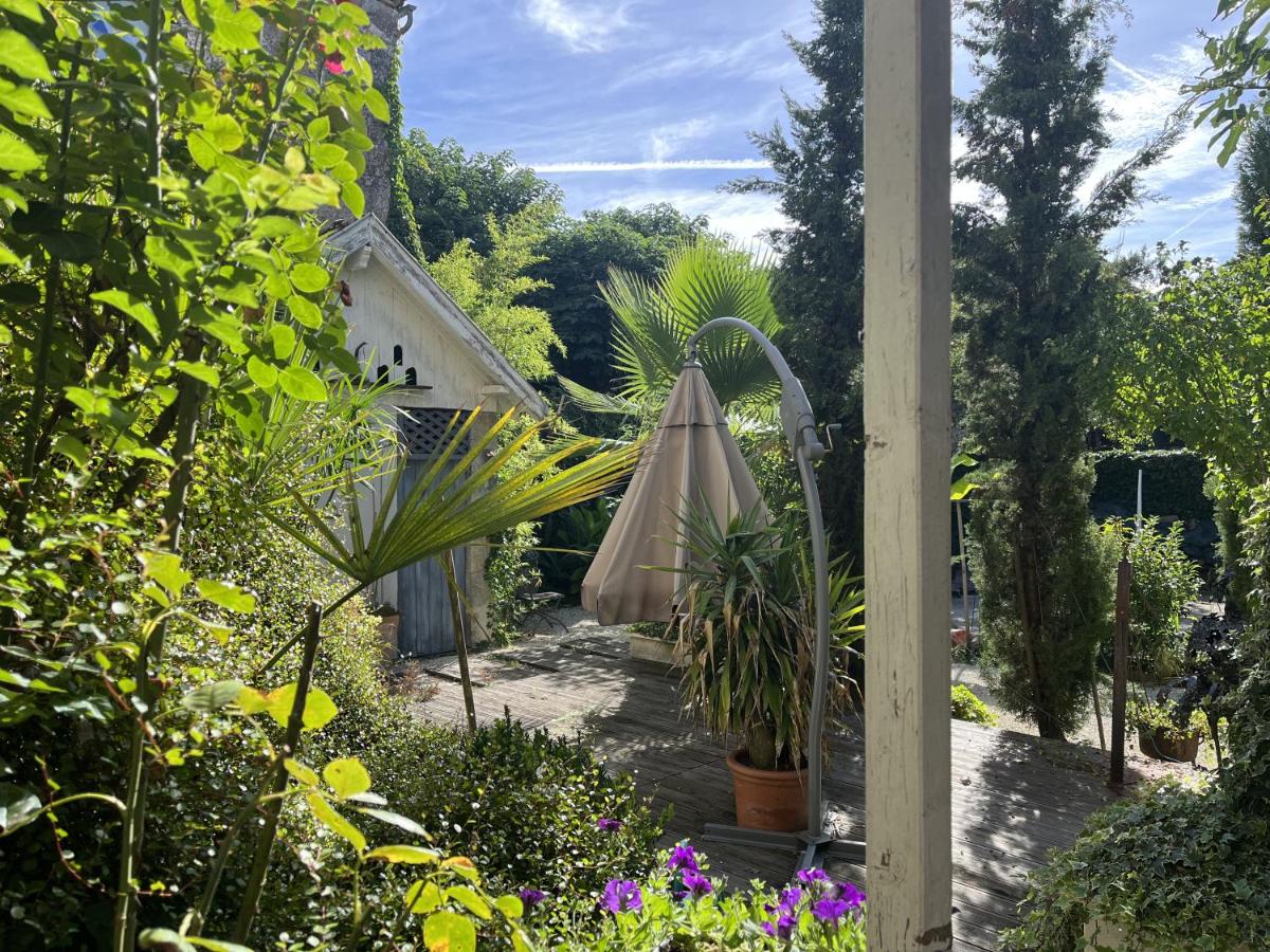 Chambre paisible dans une ancienne bâtisse rénovée - Housity