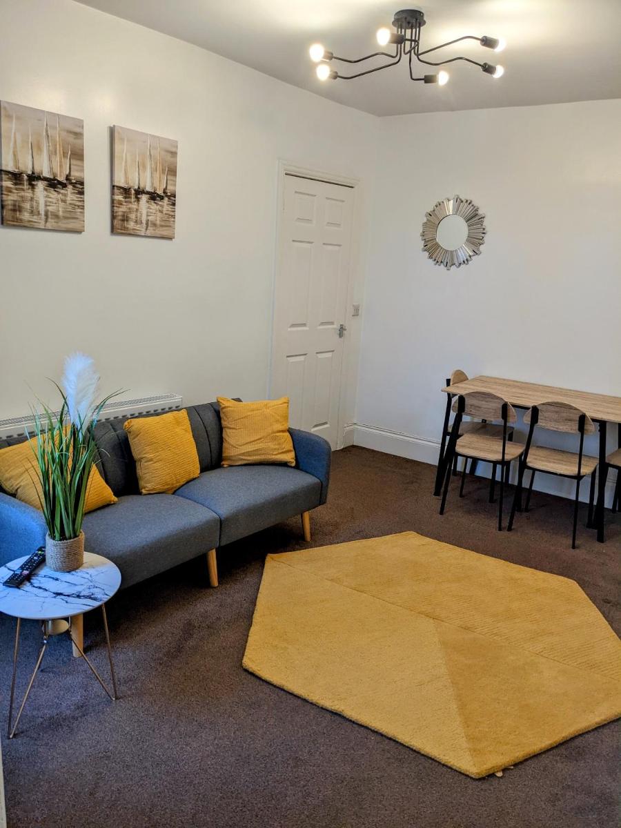CityHost Apartments - Newcastle - Housity