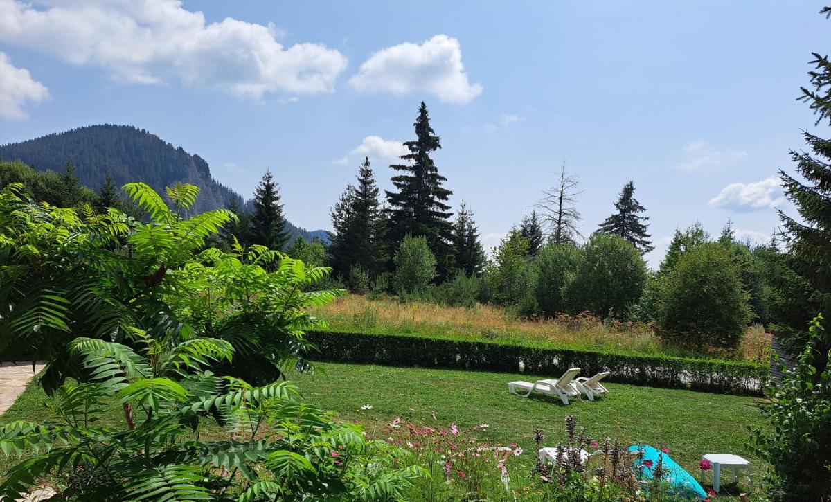 Lusi Holiday, Смолянски езера - Housity
