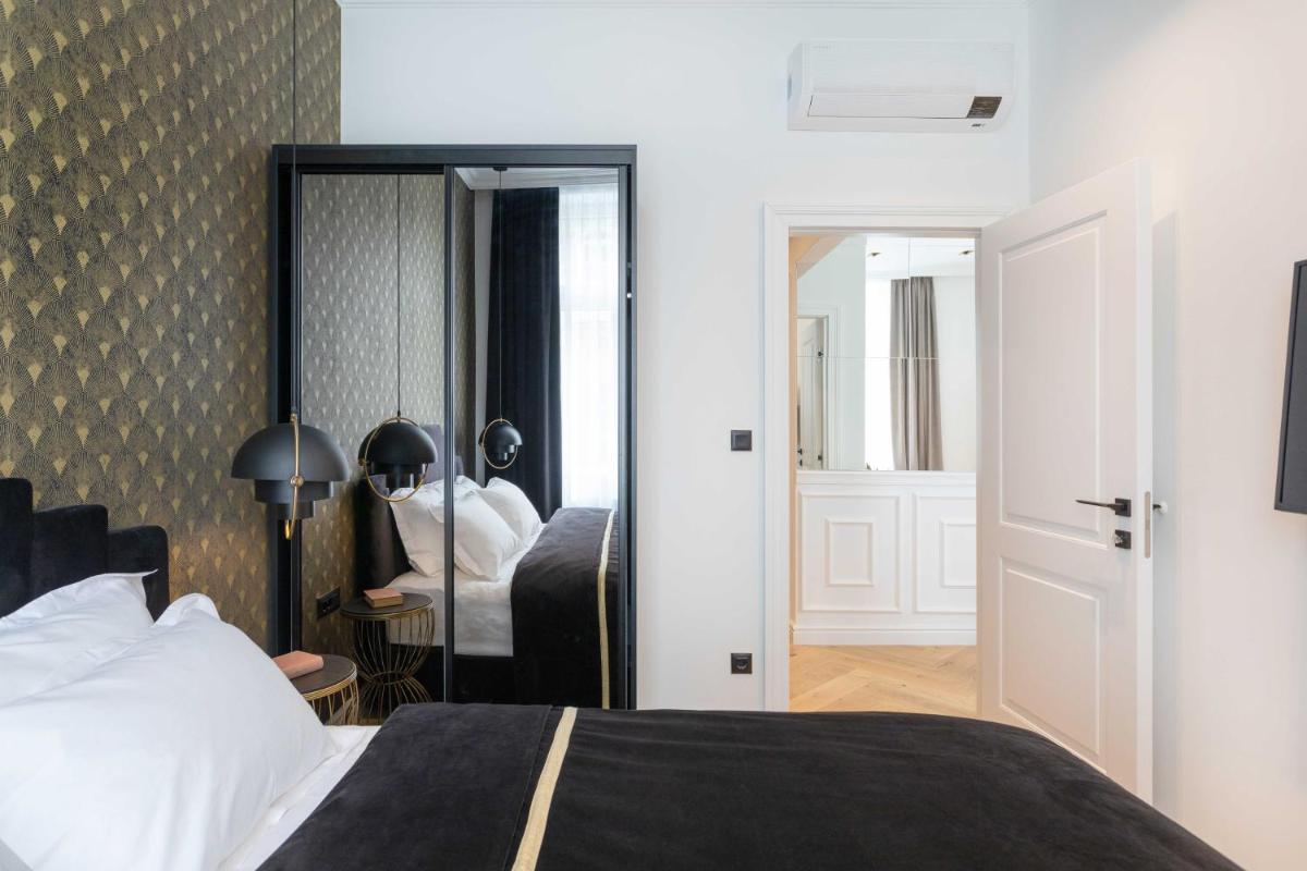 Pierrot & Pierrette Gajeva 6 - Housity