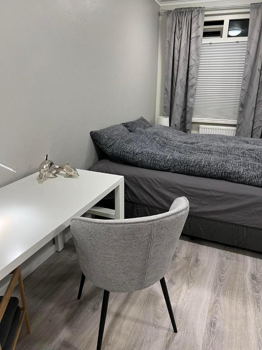 Helena's studio, Reykjavík 104 - Housity