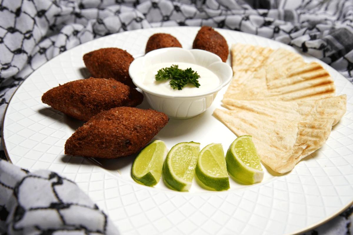 Basha Hotel & Restaurant - Housity