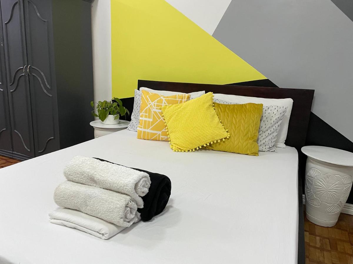 Spacious Studio w/ Netflix across Greenbelt - Housity