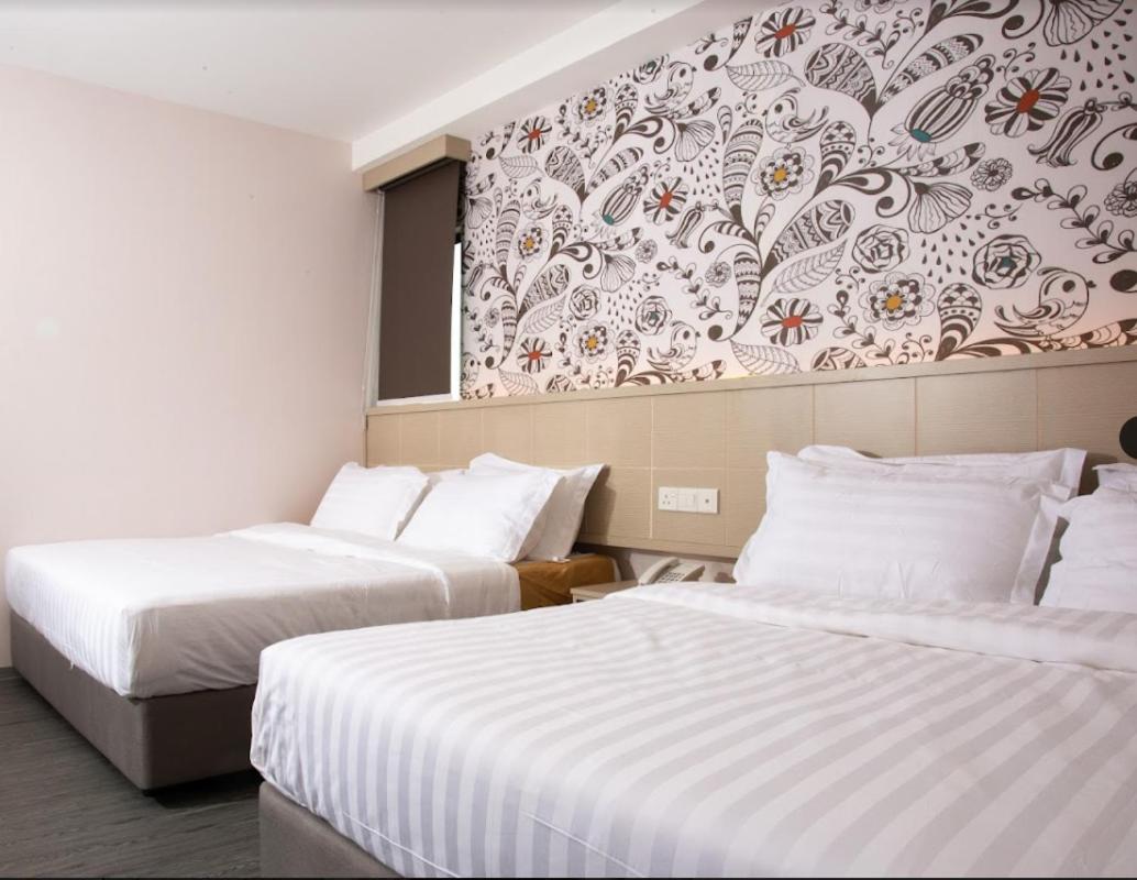 THE CROWN HOTEL @ KLIA - Hizvo