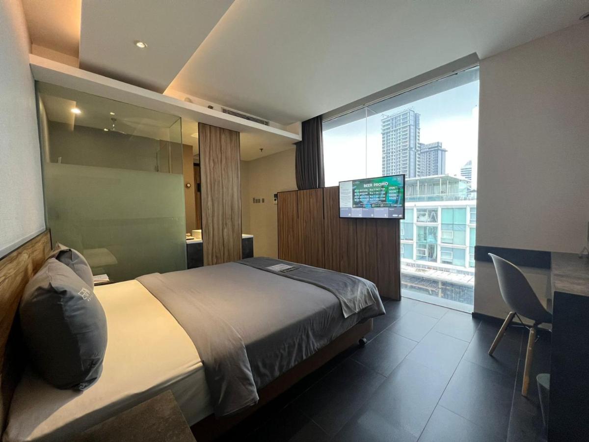 Erian Hotel - Housity