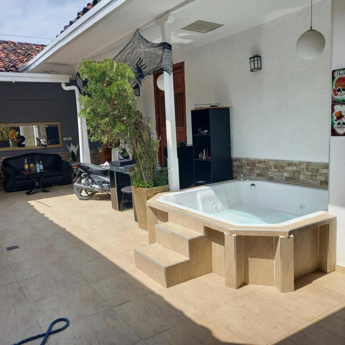 Casa con jacuzzi privado, cerca de la basílica en el centro histórico - Housity