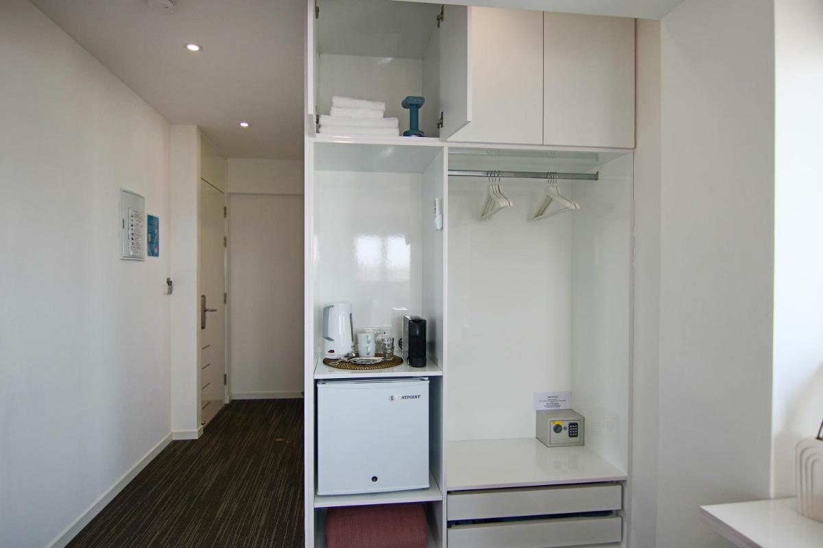 Phaedrus Living: Luxury Suite Nicosia 510 - Housity