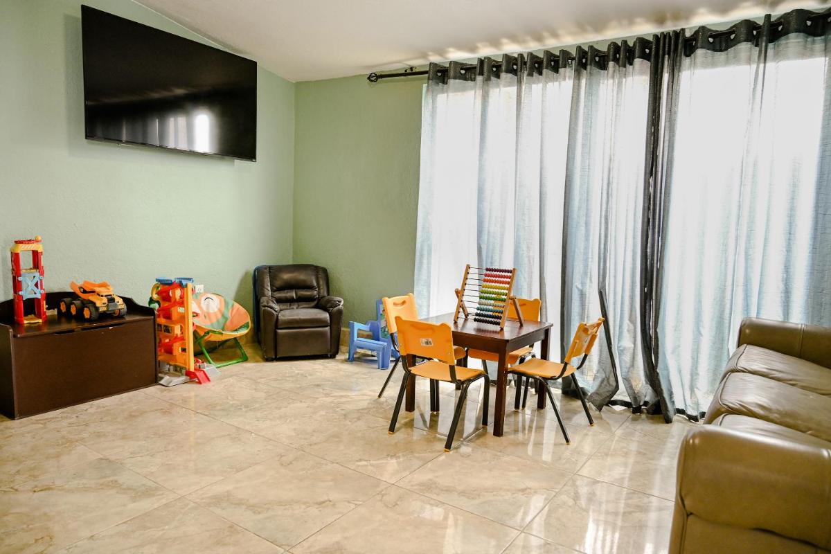 Suitetrails - Triton's Place Oceanfront-Heated Pool