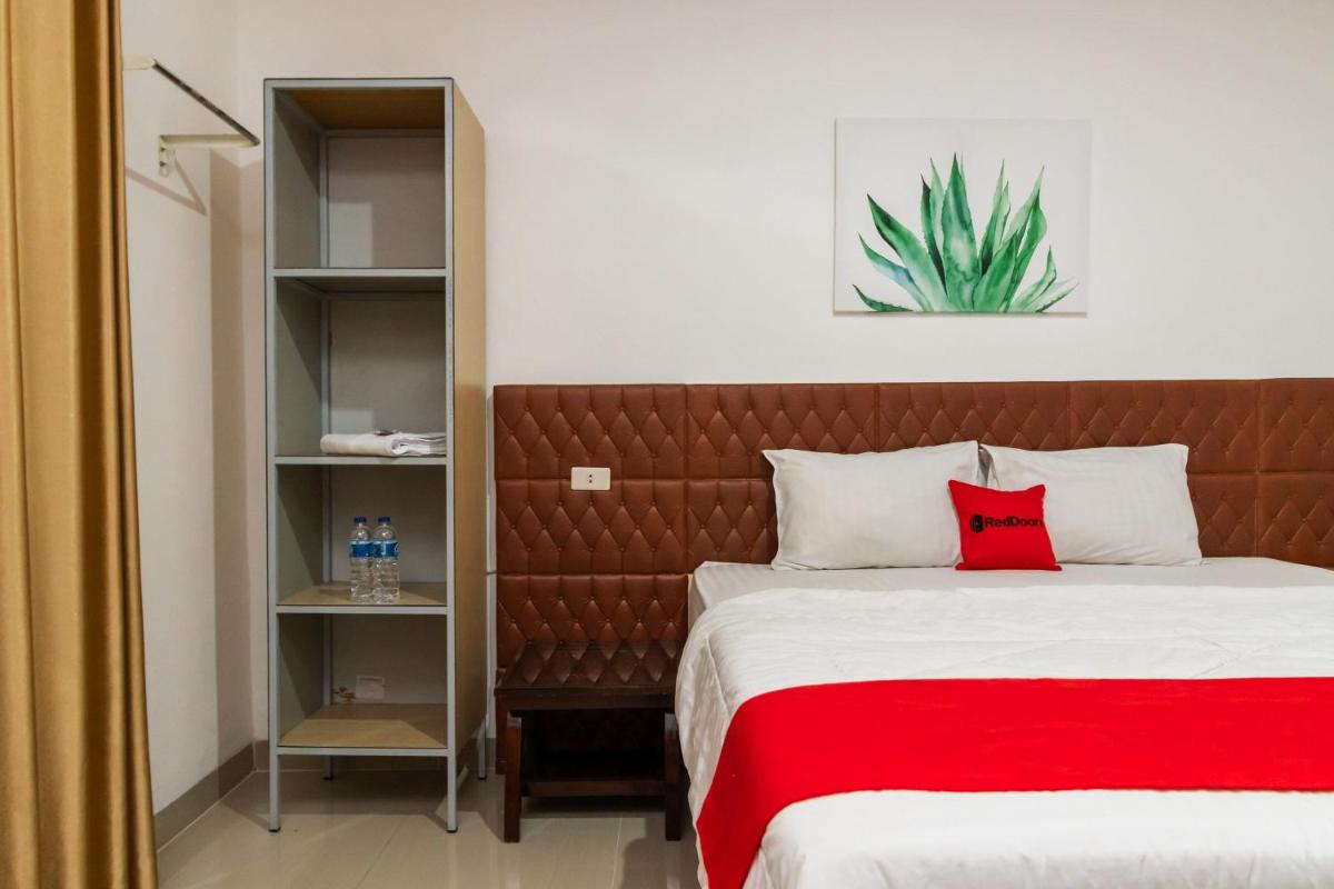 RedDoorz @ Aldos Villa Silangit - Housity