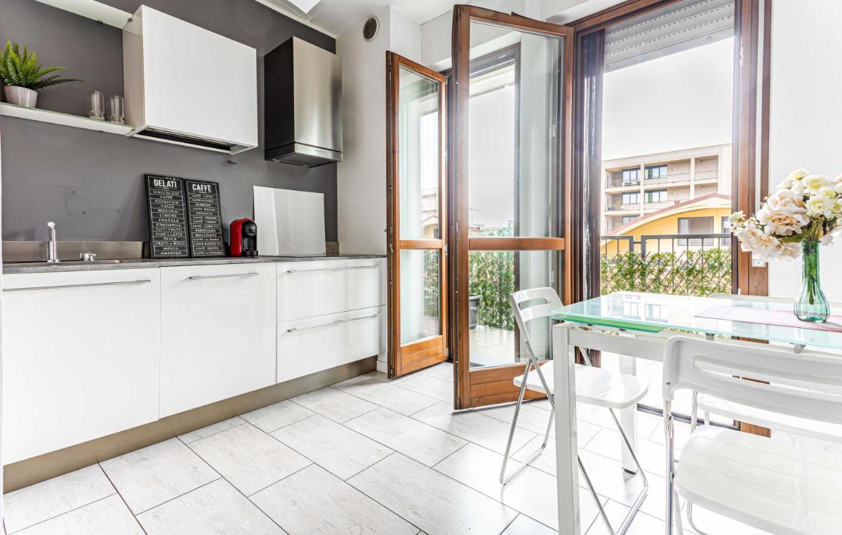 Suitetrails - ALTIDO Cosy 1-bed apartment with balcony