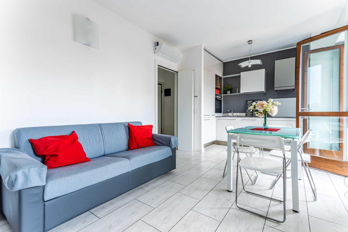 Suitetrails - ALTIDO Cosy 1-bed apartment with balcony