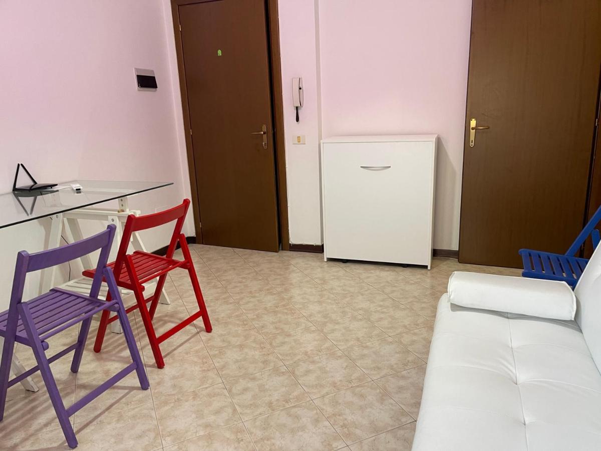Bilocale country chic 'Maison Rose' two km from the Modena Sud exit - Housity