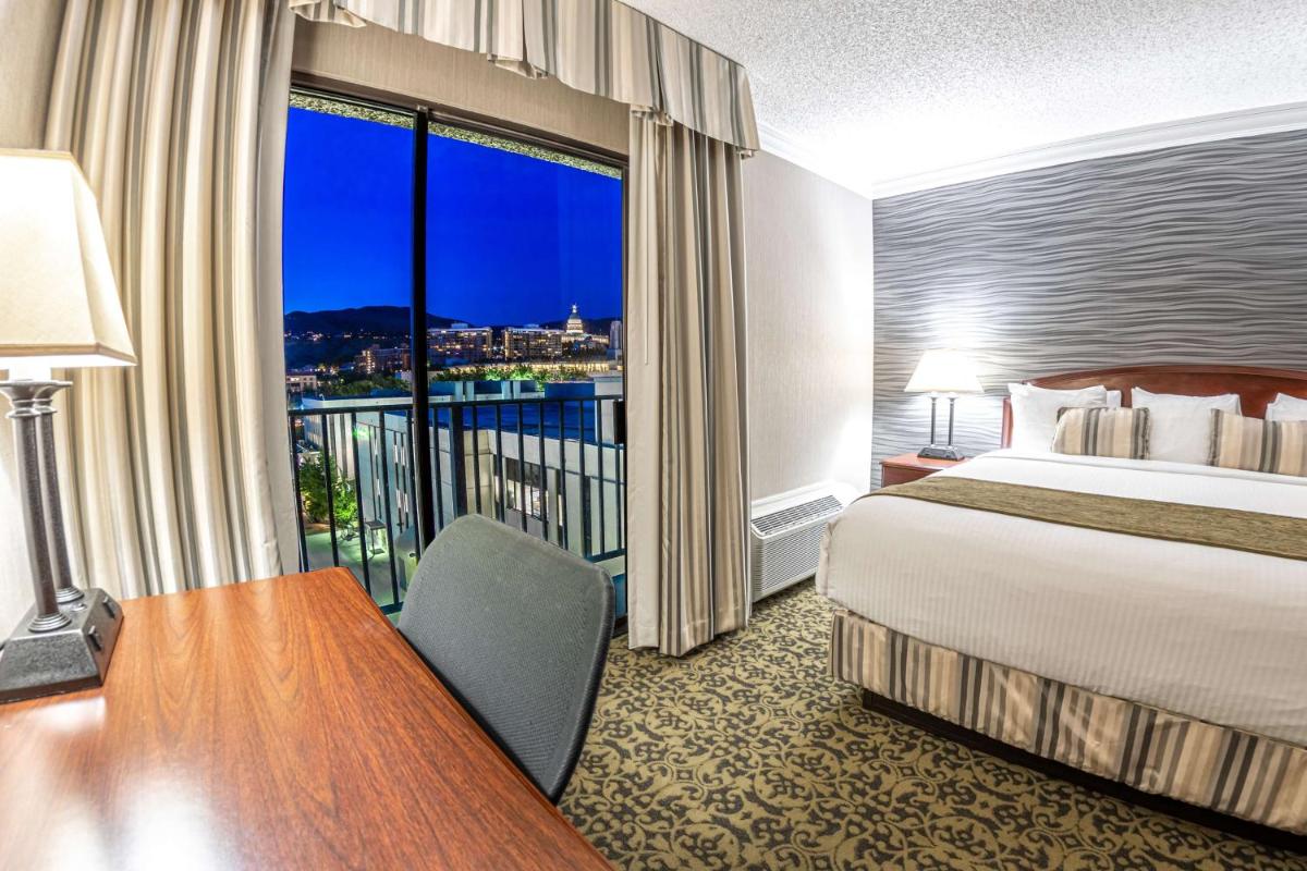 Salt Lake Plaza Hotel SureStay Collection by Best Western - Housity