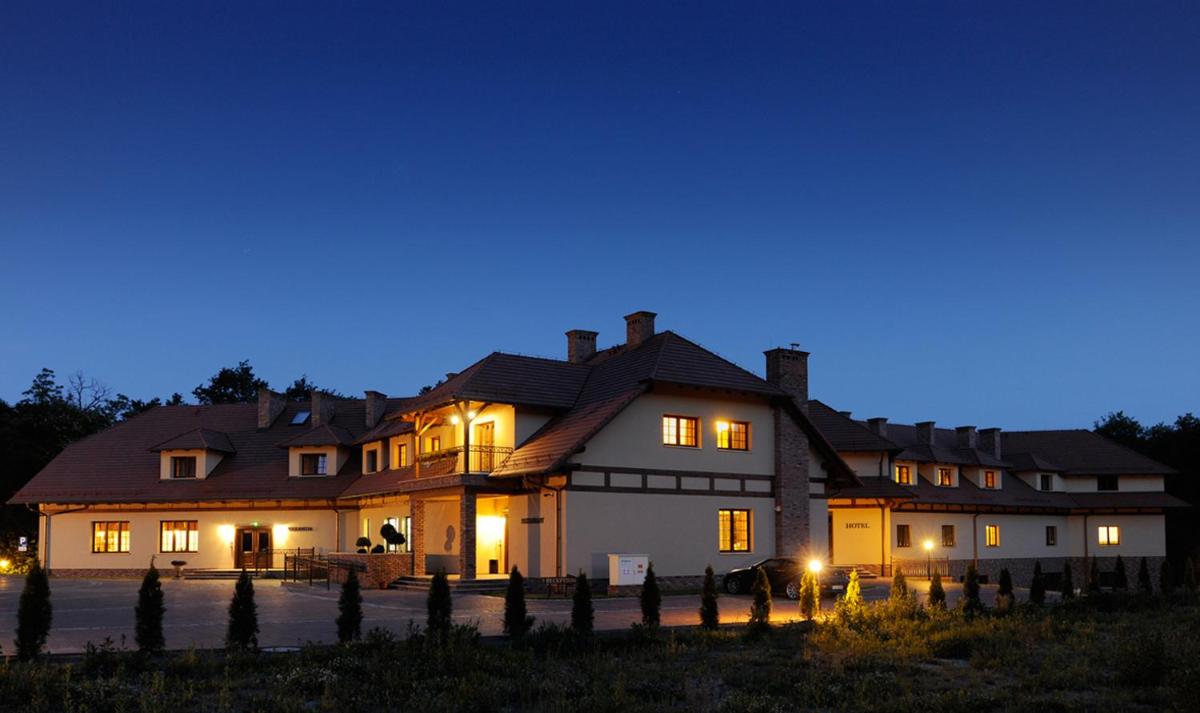 ForRest Hotel & Restaurant - Housity