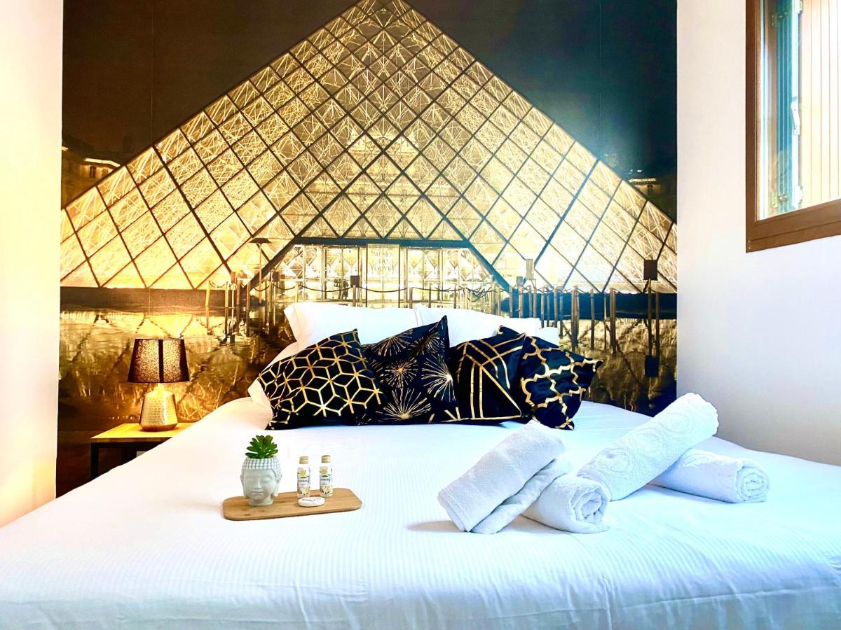 Magnifique VILLA avec jacuzzi au pied du STADE - Housity