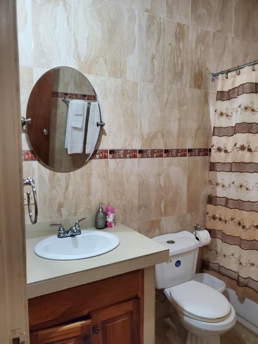 Suitetrails - Wizzy Apartment Portmore